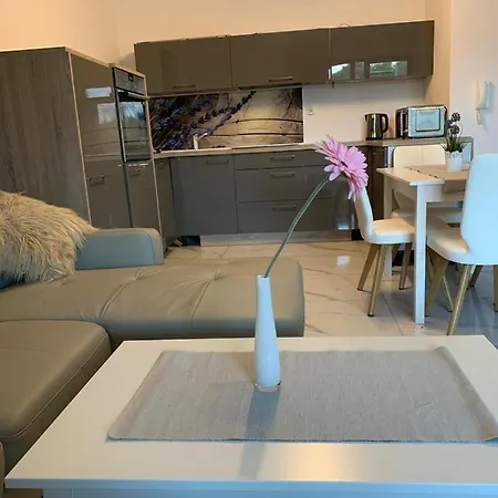 Ive's Gardenia Seaside Апартаменты Дзивнув