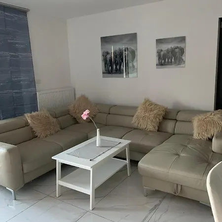 Ive's Gardenia Seaside Apartment
