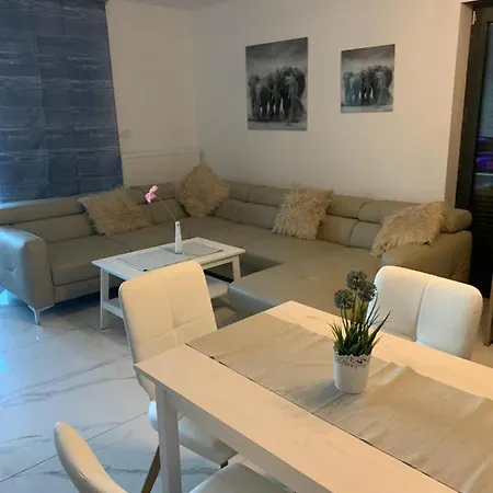 Ive's Gardenia Seaside Апартаменты