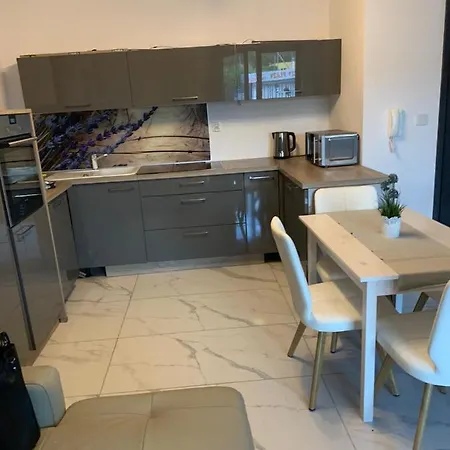 Apartment Ive's Gardenia Seaside