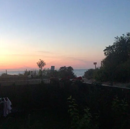 Apartment Ive's Gardenia Seaside *