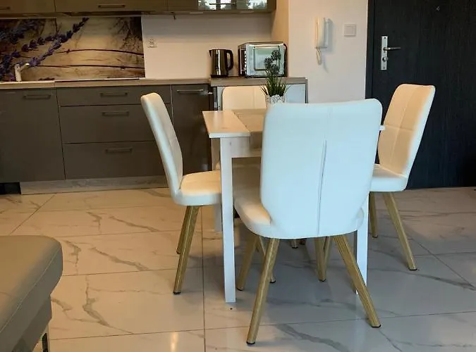 Ive's Gardenia Seaside