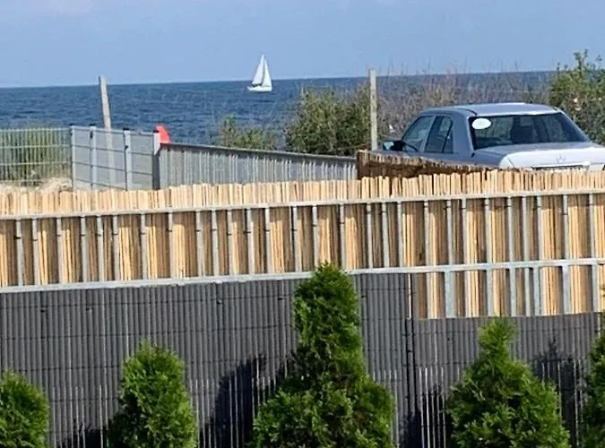 Apartment Ive's Gardenia Seaside *